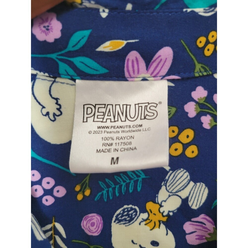 Peanuts Snoopy Woodstock Floral Rayon Hawaiian Shirt Men's Size M Casual Button - Picture 2 of 3